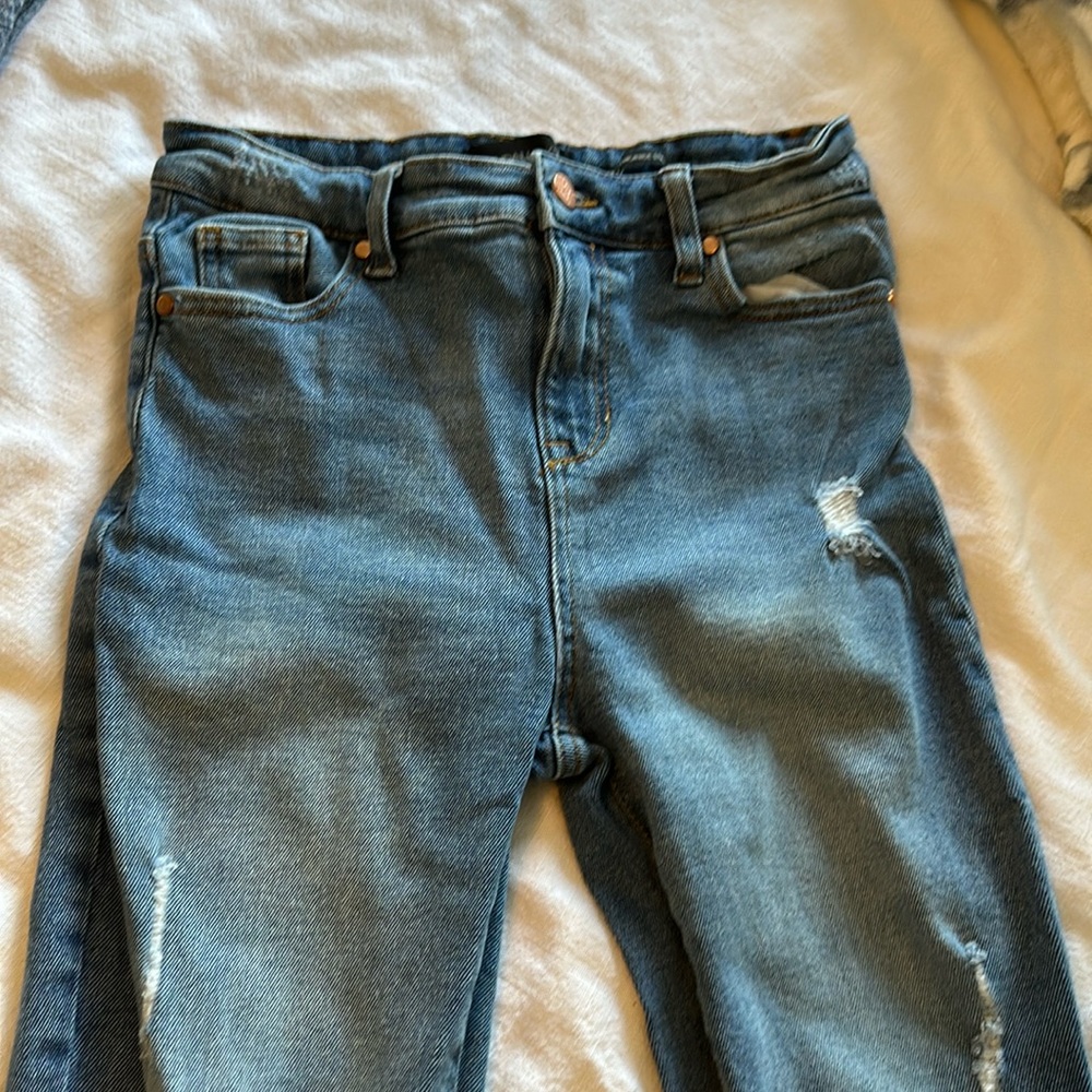 Cropped high rise jeans